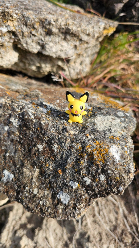 Super petite figurine Pokemon Nintendo pitchu