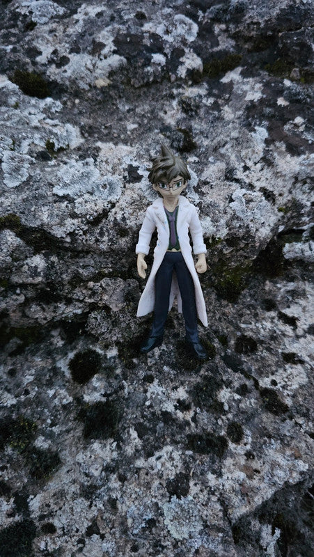 Super figurine Pokemon professeur