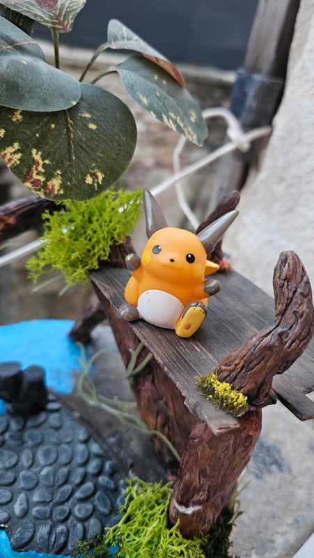 Super figurine Pokemon Nintendo finger puppet Raichu