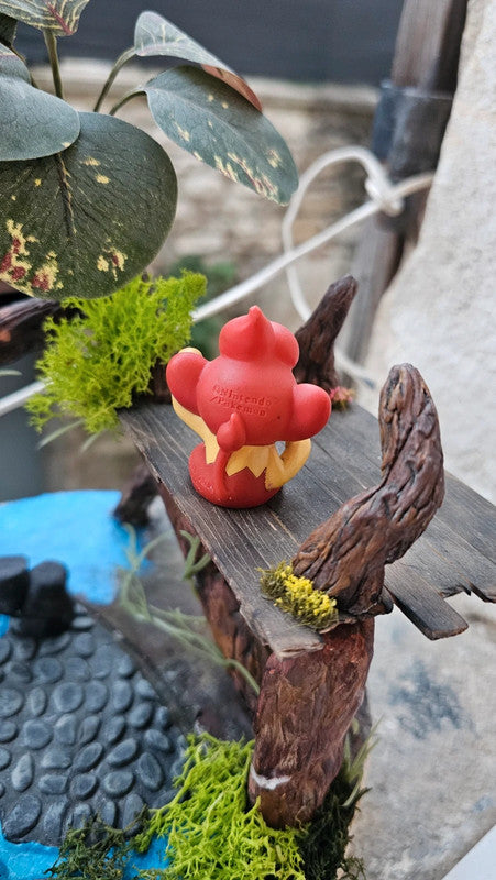 Super figurine Pokemon Nintendo finger puppet feuillajou