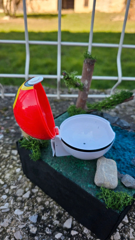 Super pokeball pour figurine Pokemon Nintendo