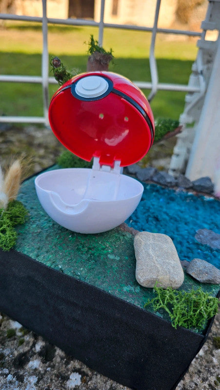 Super pokeball pour figurine Pokemon Nintendo