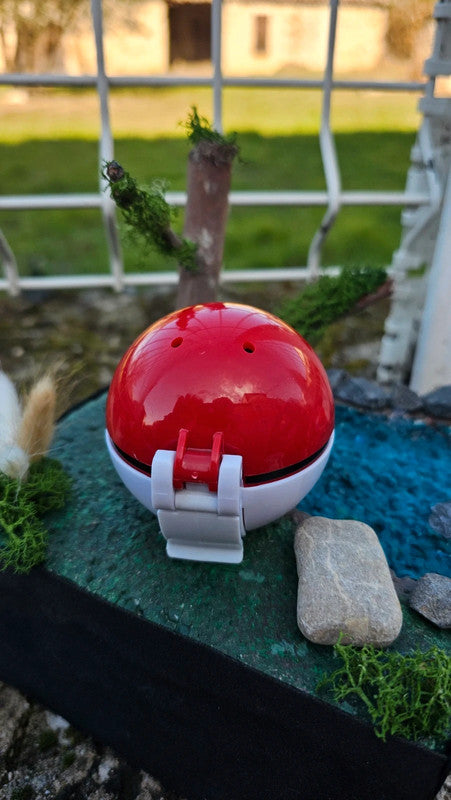 Super pokeball pour figurine Pokemon Nintendo