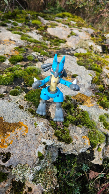 Super figurine Pokemon lucario
