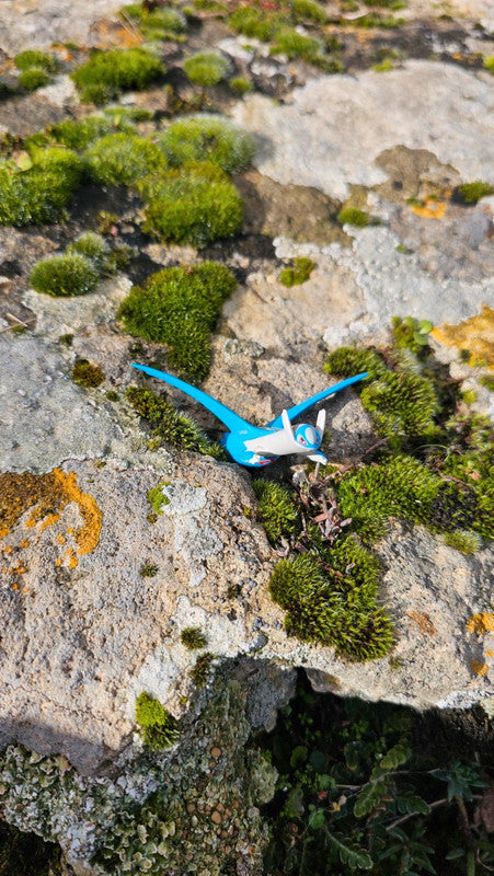 Super figurine Pokemon Nintendo tomy latios