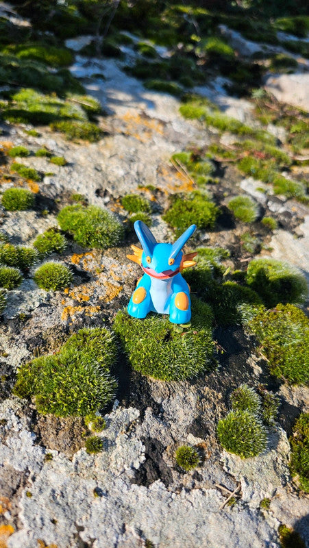 Super figurine Pokemon Nintendo finger puppet lagron