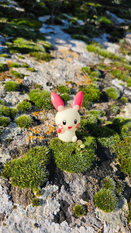 Super figurine Pokemon Nintendo finger puppet posipi effet brillant la nuit