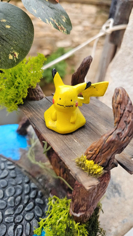 Super figurine Pokemon Nintendo tomy C.G.T.S.J pikachu Métamorph