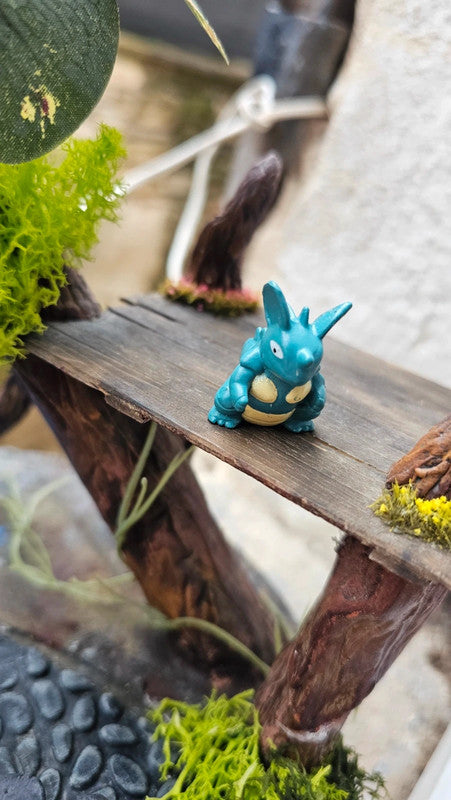 Super petite figurine Pokemon nidoqueen