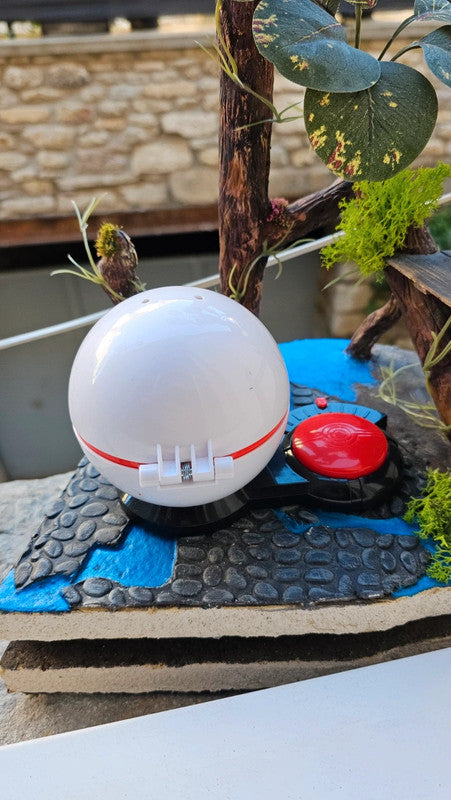 Super figurine Pokemon Nintendo melofee avec ca pokeball attaché