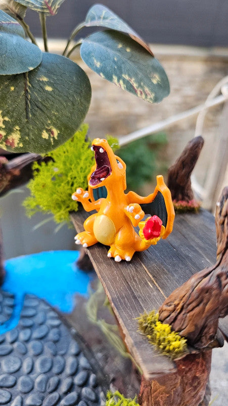Super figurine Pokemon Nintendo tomy C.G.T.S.J Dracaufeu