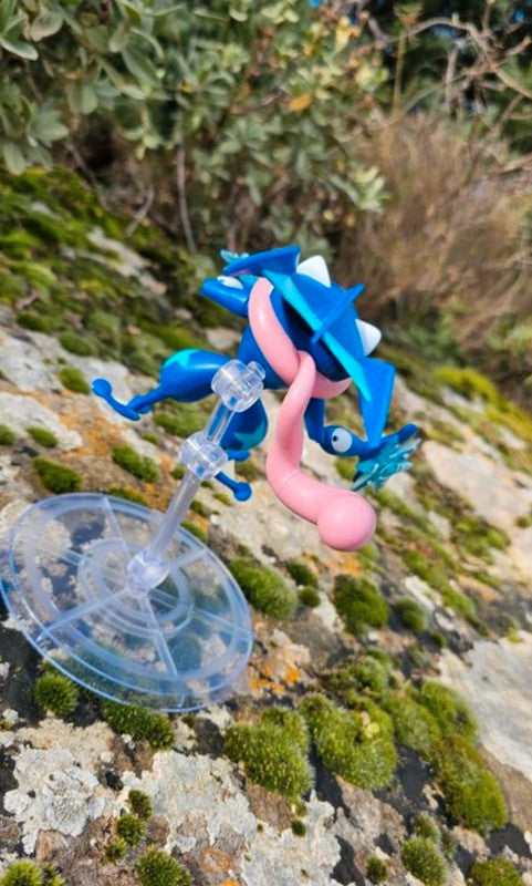 Super figurine Pokemon Nintendo Amphinobi