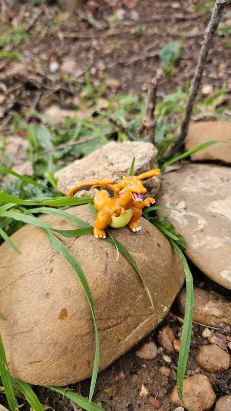 Super figurine Pokemon Nintendo Dracaufeu