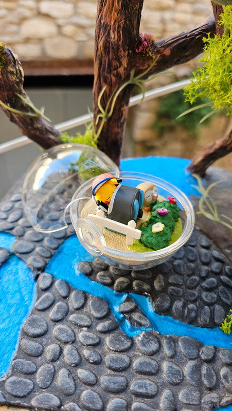 Super figurine Pokemon Nintendo boule terrarium pikachu et Brindibou