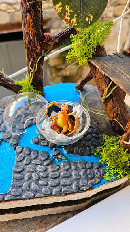 Super figurine Pokemon Nintendo boule terrarium Dracaufeu