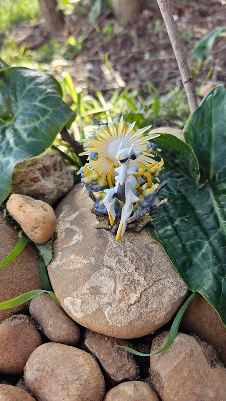 Super figurine Pokemon Nintendo Arceus