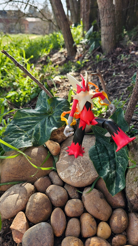 Super figurine Pokemon Nintendo Mega-Brasegali