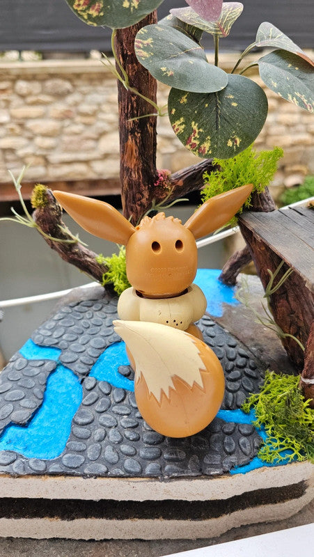 Super figurine Pokemon Nintendo Évoli interactif