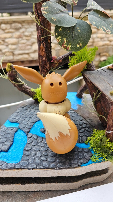 Super figurine Pokemon Nintendo Évoli interactif