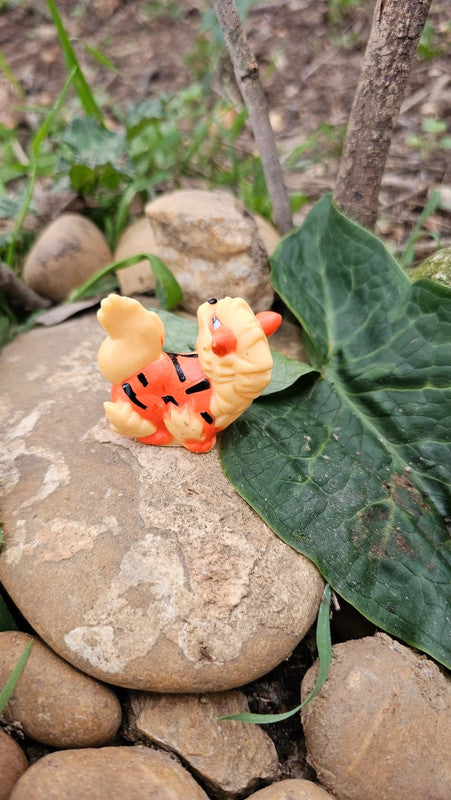 Super figurine Pokemon Nintendo bondai Arcanin