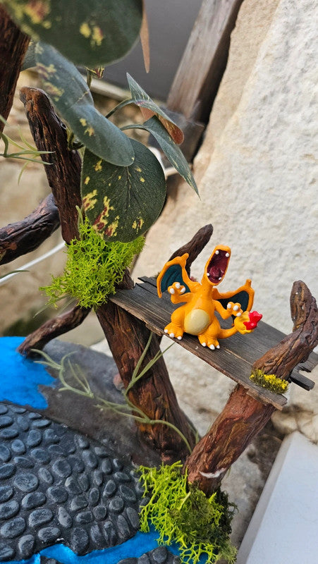Super figurine Pokemon Nintendo tomy C.G.T.S.J Dracaufeu