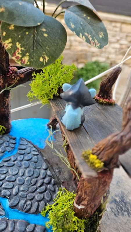 Super figurine Pokemon luxio