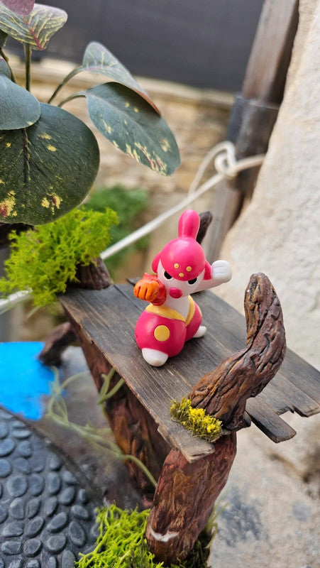 Super figurine Pokemon Nintendo finger puppet charmina