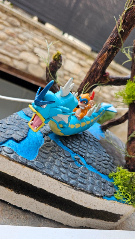 Super figurine Pokemon Nintendo Leviator et son chimpenfeu