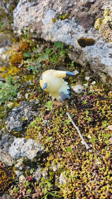 Super figurine Pokemon Nintendo mimiqui effet brillant