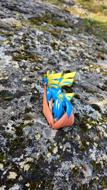 Super figurine Pokemon Nintendo tomy zacian