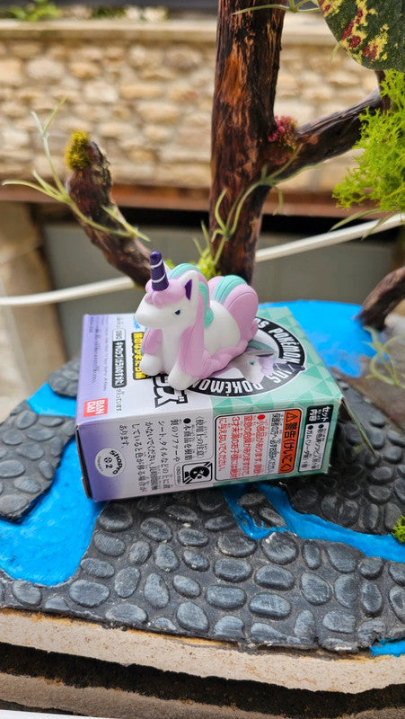 Super figurine Pokemon Nintendo finger puppet ponyta de galar