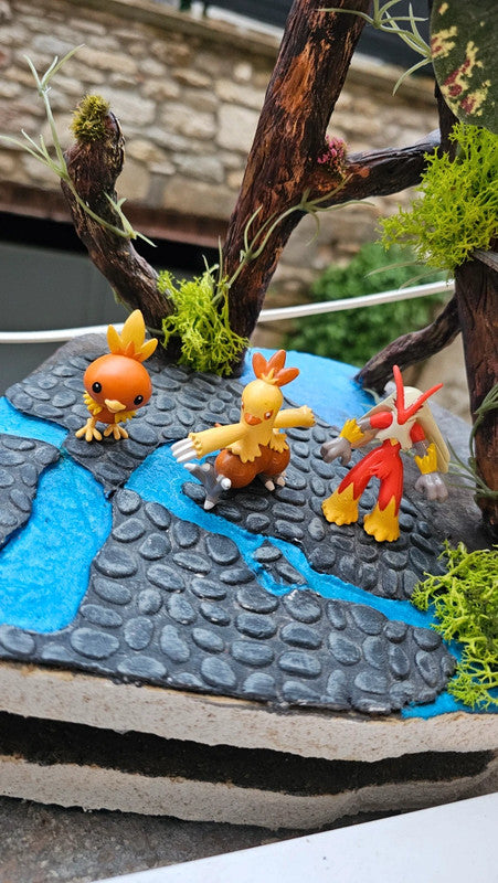 Super figurine Pokemon Nintendo Évolution Poussifeu galifeu Brasegali