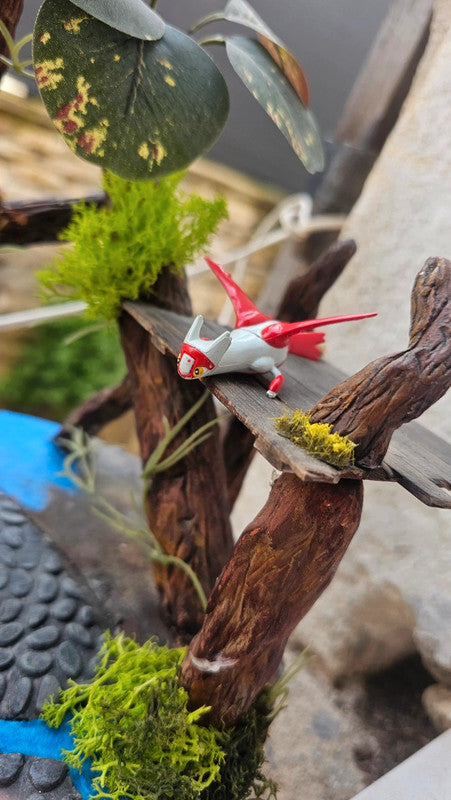 Super figurine Pokemon Nintendo tomy latias