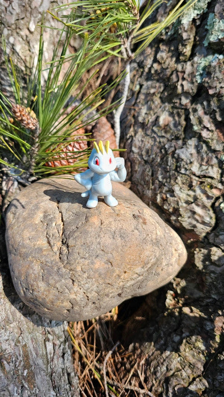 Super figurine Pokemon Nintendo machoc