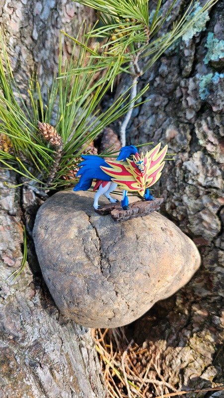 Super figurine Pokemon Nintendo zamazenta
