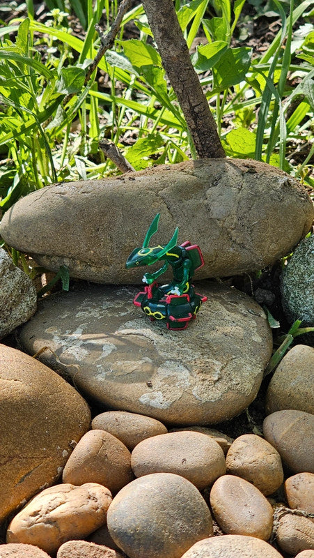 Super figurine Pokemon Nintendo rayquaza