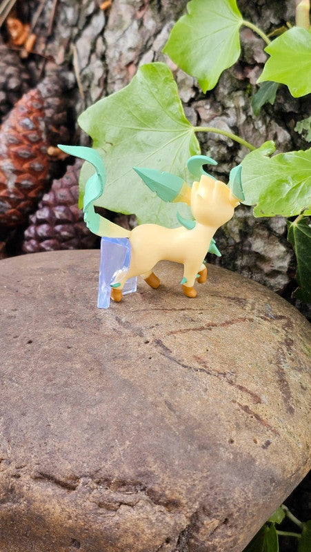 Super figurine Pokemon Nintendo scale world Phyllali