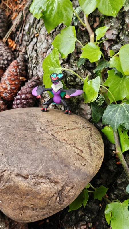 Super figurine Pokemon Nintendo tomy bruyverne