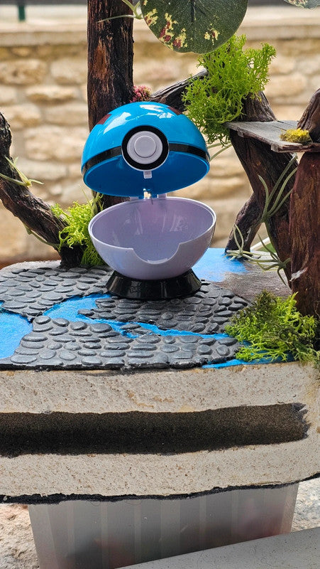 Super pokeball figurine Pokemon