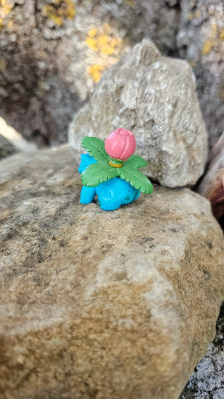 Super figurine Pokemon Nintendo tomy herbizare