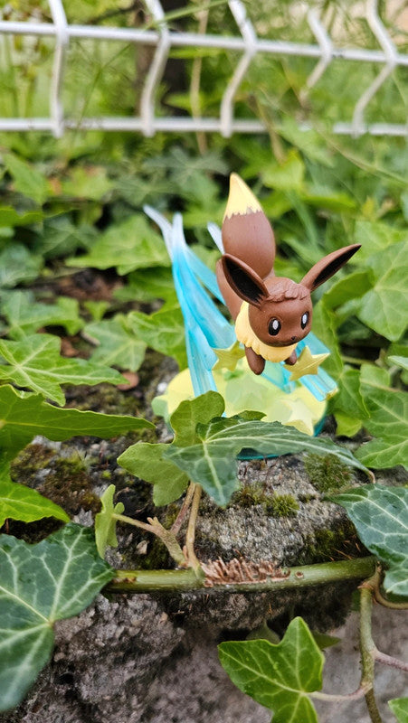 Super figurine Pokemon Évoli