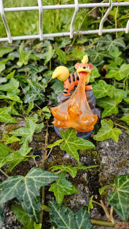 Super figurine Pokemon Caninos