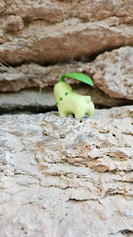 Super figurine Pokemon Nintendo tomy Germignon
