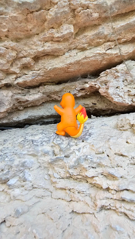 Super figurine Pokemon Nintendo tomy Salameche