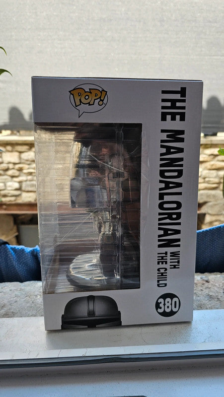 Super grande figurine pop the mandalorian with the Child