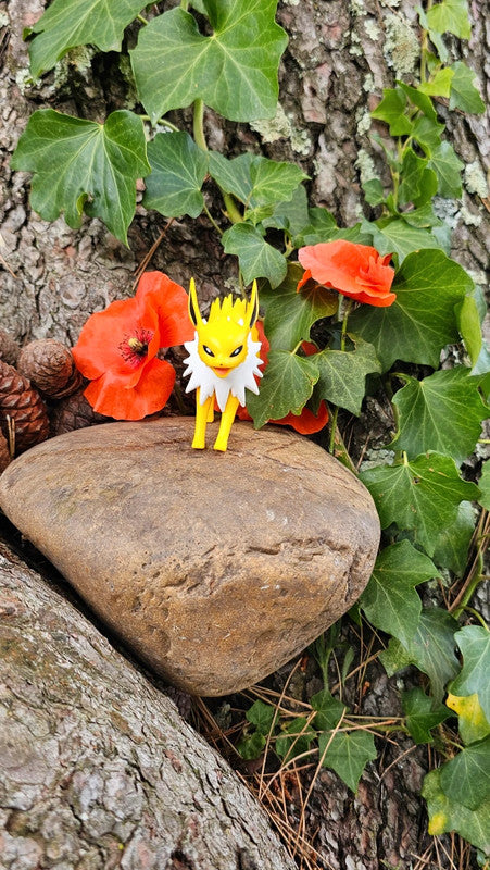 Super figurine Pokemon Nintendo voltali
