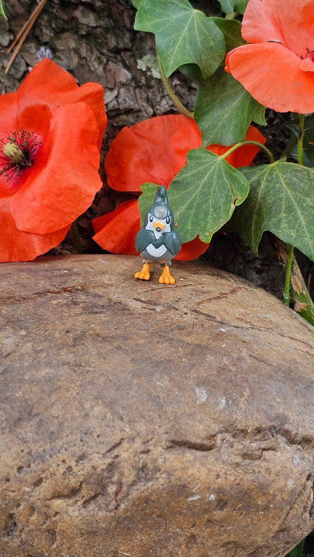 Super petite figurine Pokemon Nintendo etourvol