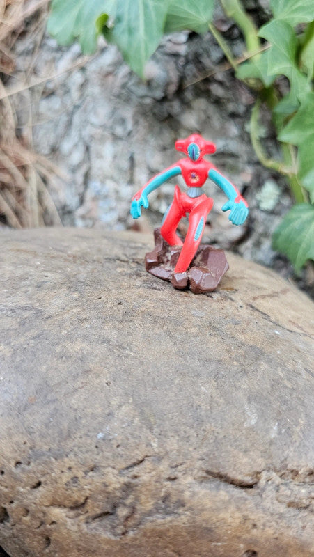 Super figurine Pokemon Nintendo Deoxys