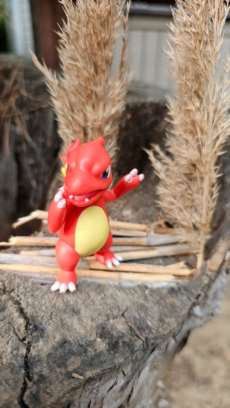 Super figurine Pokemon Nintendo reptincel