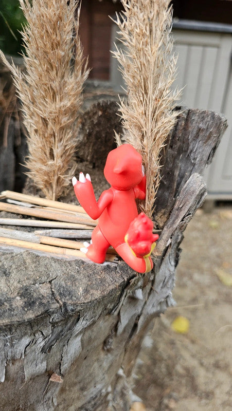 Super figurine Pokemon Nintendo reptincel